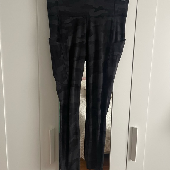 Lululemon Fast and Free high-rise tight 28" Brushed - Picture 12 of 16